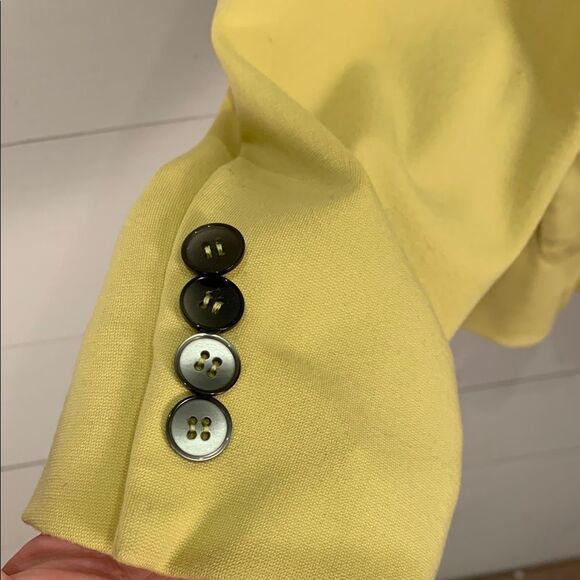Marella made in Italy Yellow Blazer Tailored Suit Jacket woman’s size 10 - Picture 4 of 10